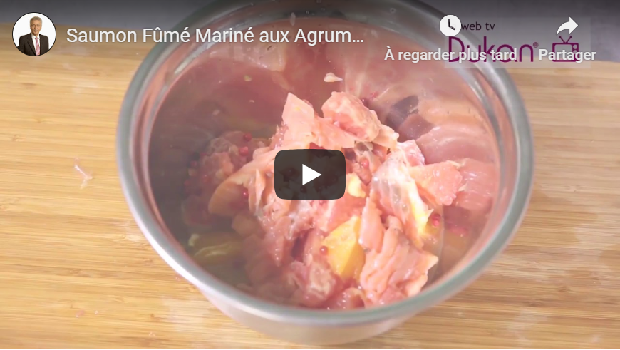 Lire la suite à propos de l’article Saumon fumé mariné aux agrumes et baies rouges